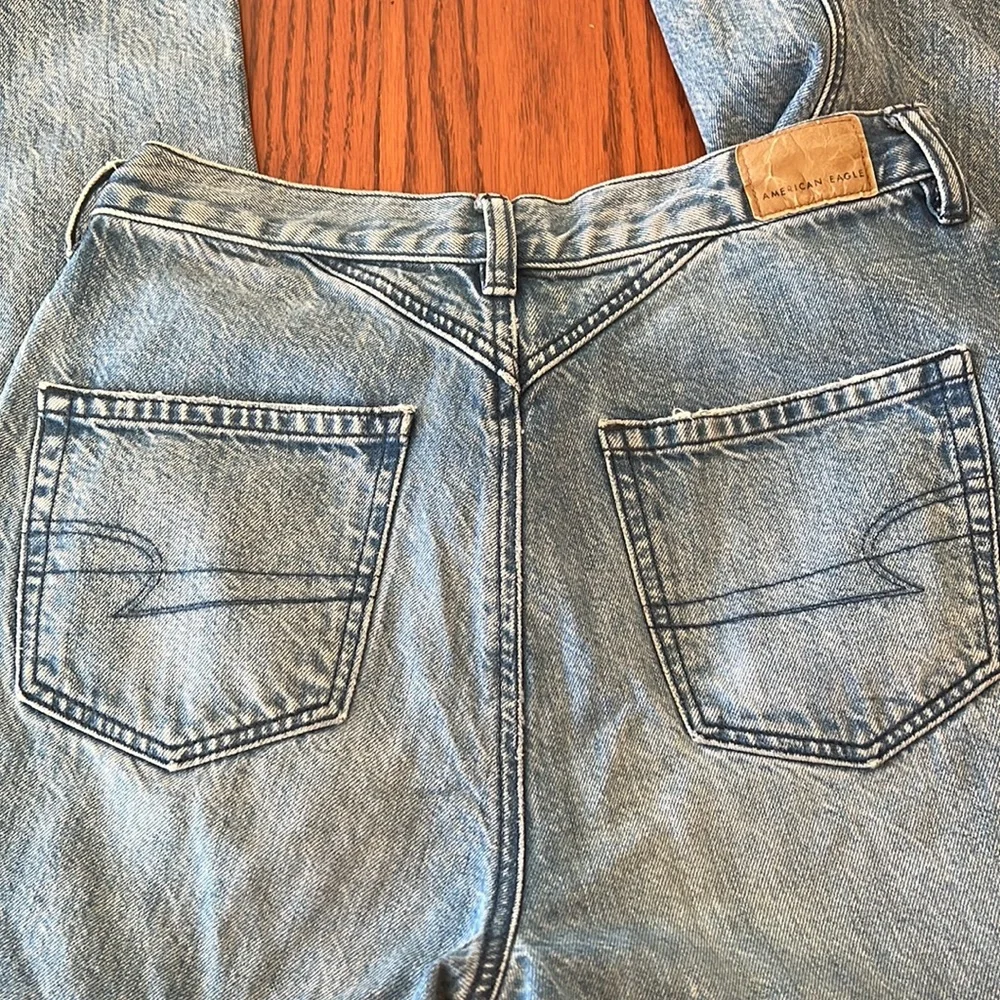 American eagle size 4 mom Jean - Picture 7 of 7